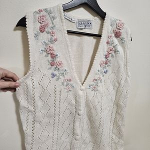 Vintage Jantzen Knit White Floral Embroidered Sweater Vest